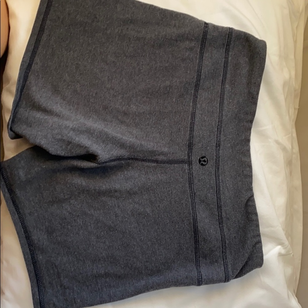 Lulu Lemon biker shorts gray